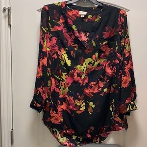 NWT Ava & Viv Floral Blouse